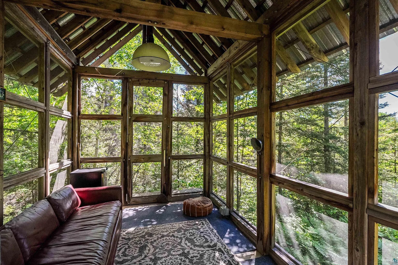 Screen house inside